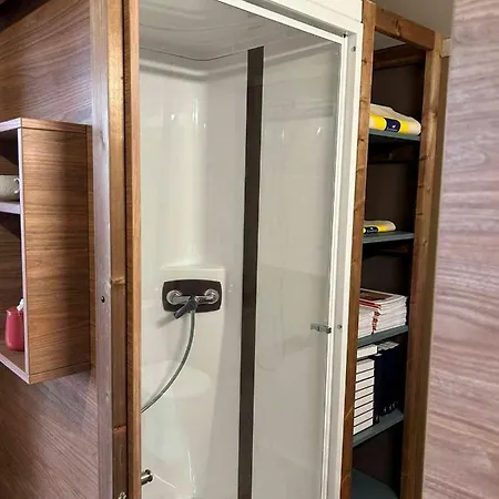 里约普隆营地旅馆 营地 *