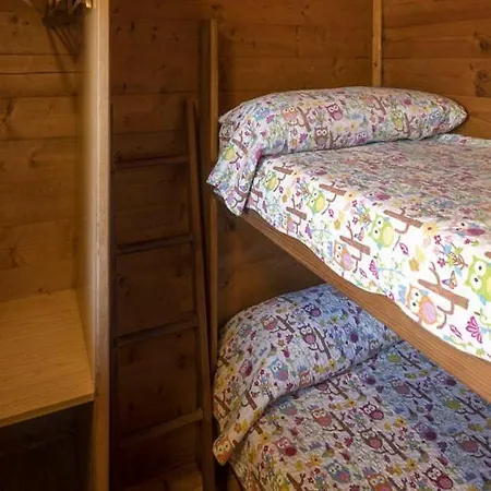 里约普隆营地旅馆 *